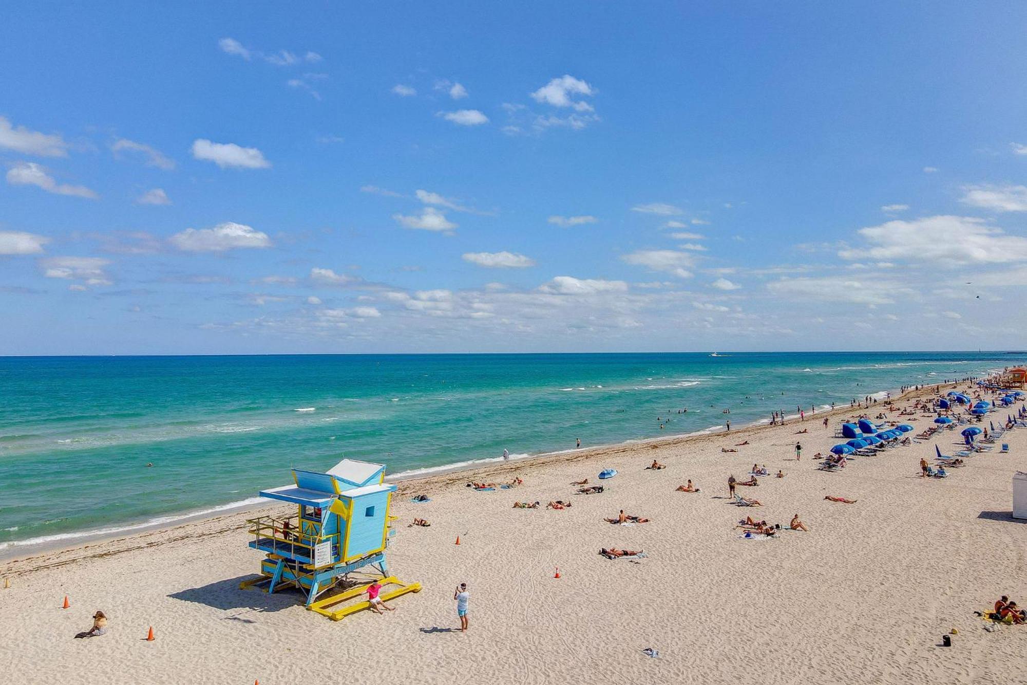 Ocean Drive Prime W/2 Queen-beds, South Apartment